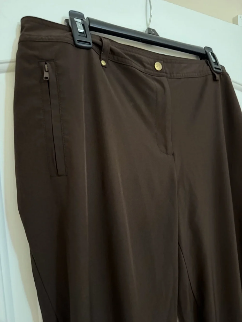 Chico's Zenergy Chocolate Brown Straight Size Zip Active Wear Pants Sz 2R (12R) - Picture 7 of 15